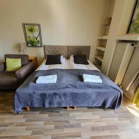 Downtown Swietokrzyska By Renters Apartmán *