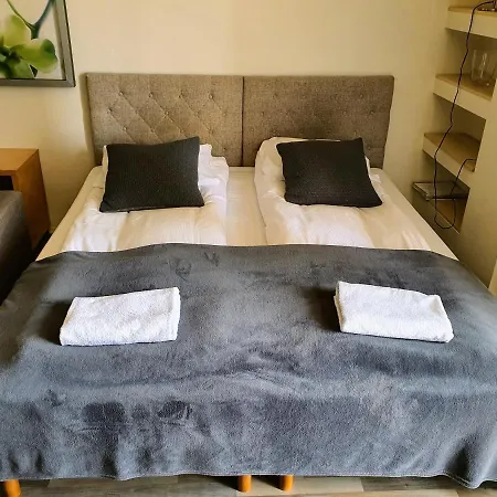 Downtown Swietokrzyska By Renters Lägenhet *